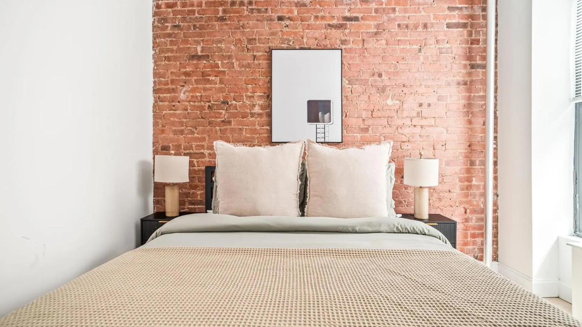 Relaxing 3Br 1Bath Apartment New York